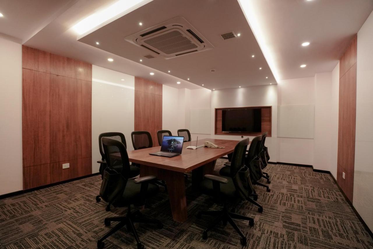 The Pommels Business Hotel Bangalore Dış mekan fotoğraf