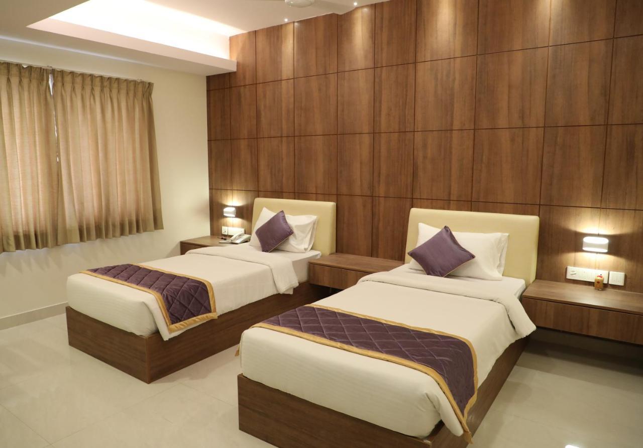 The Pommels Business Hotel Bangalore Dış mekan fotoğraf