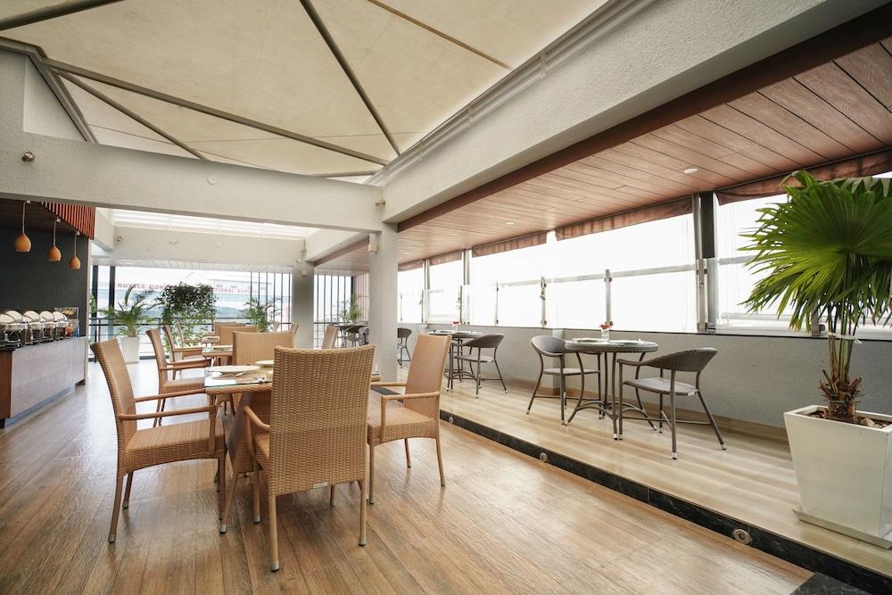 The Pommels Business Hotel Bangalore Dış mekan fotoğraf