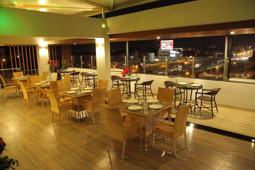 The Pommels Business Hotel Bangalore Dış mekan fotoğraf