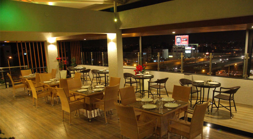 The Pommels Business Hotel Bangalore Dış mekan fotoğraf